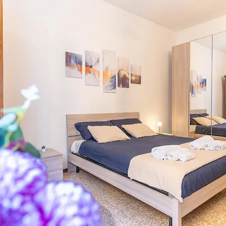 Apartamento Centro - 5' Bus Da E Stazione - Wifi *