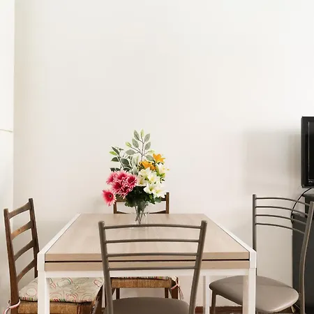 Centro - 5' Bus Da E Stazione - Wifi アパート コモ